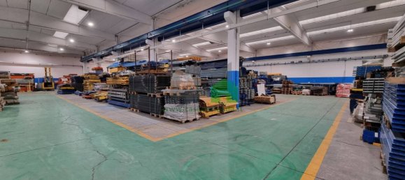 Склад с 2 комнатами в Пессано кон Борнаго, Италия № 81061 13