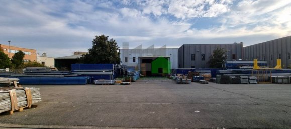 Склад с 2 комнатами в Пессано кон Борнаго, Италия № 81061 9