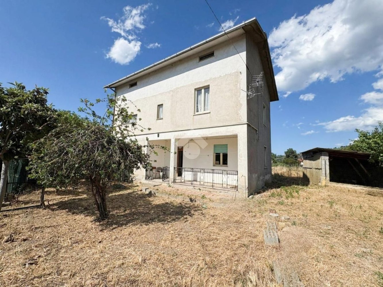 Casa de 6 habitaciónes en Paglieta, Italy No. 269701