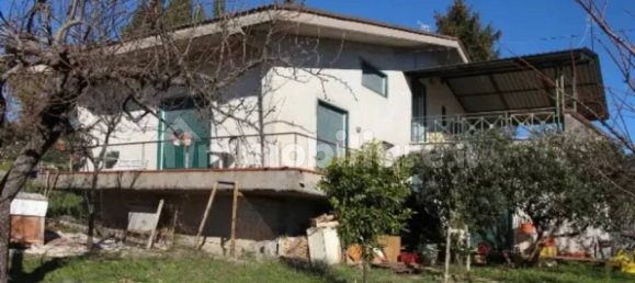 5-Zimmer Villa in Castelvenere, Italy, Nr. 83493 3