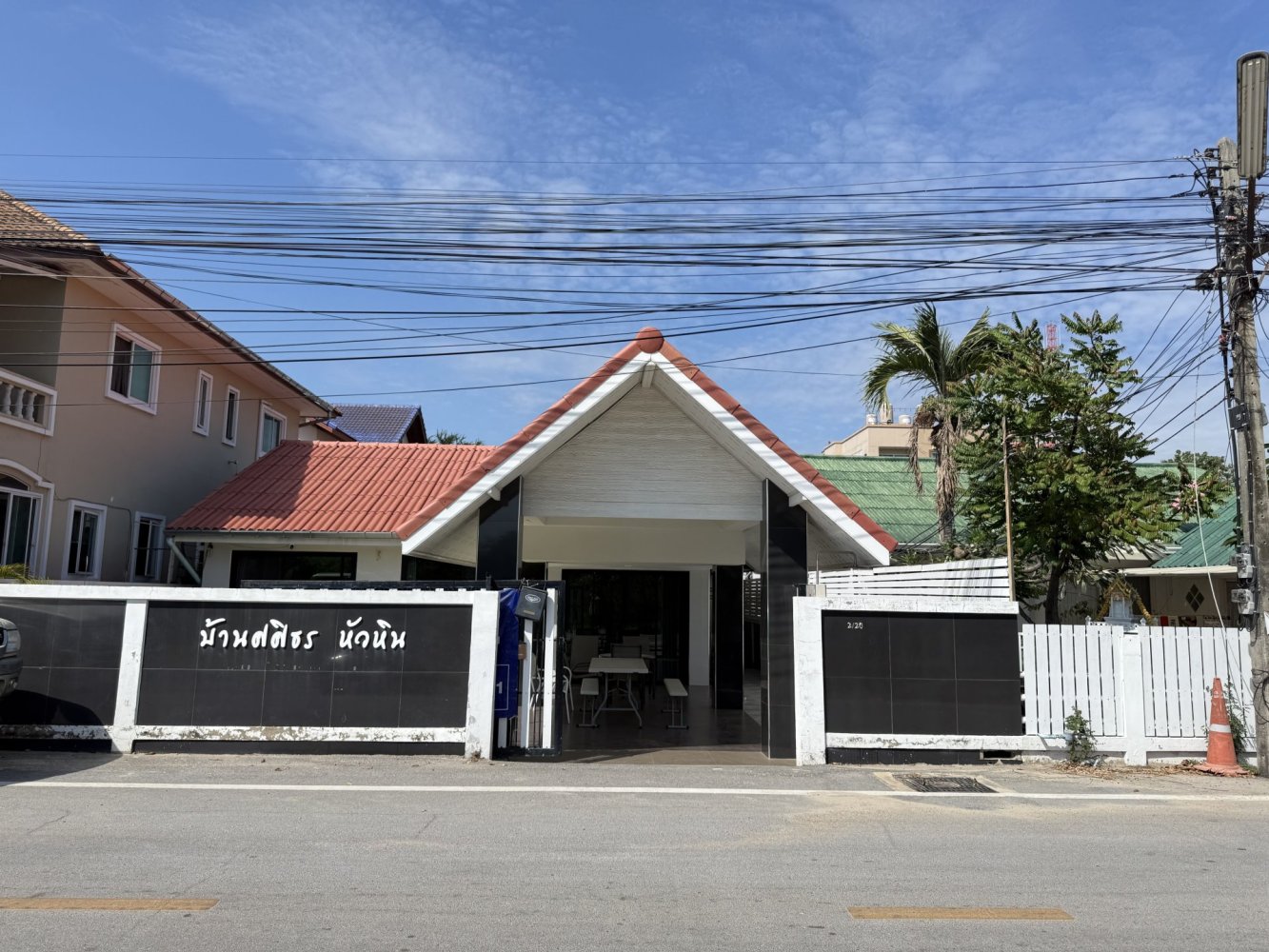 Дом с 4 спальнями в Хуа Хин, Таиланд № 72404