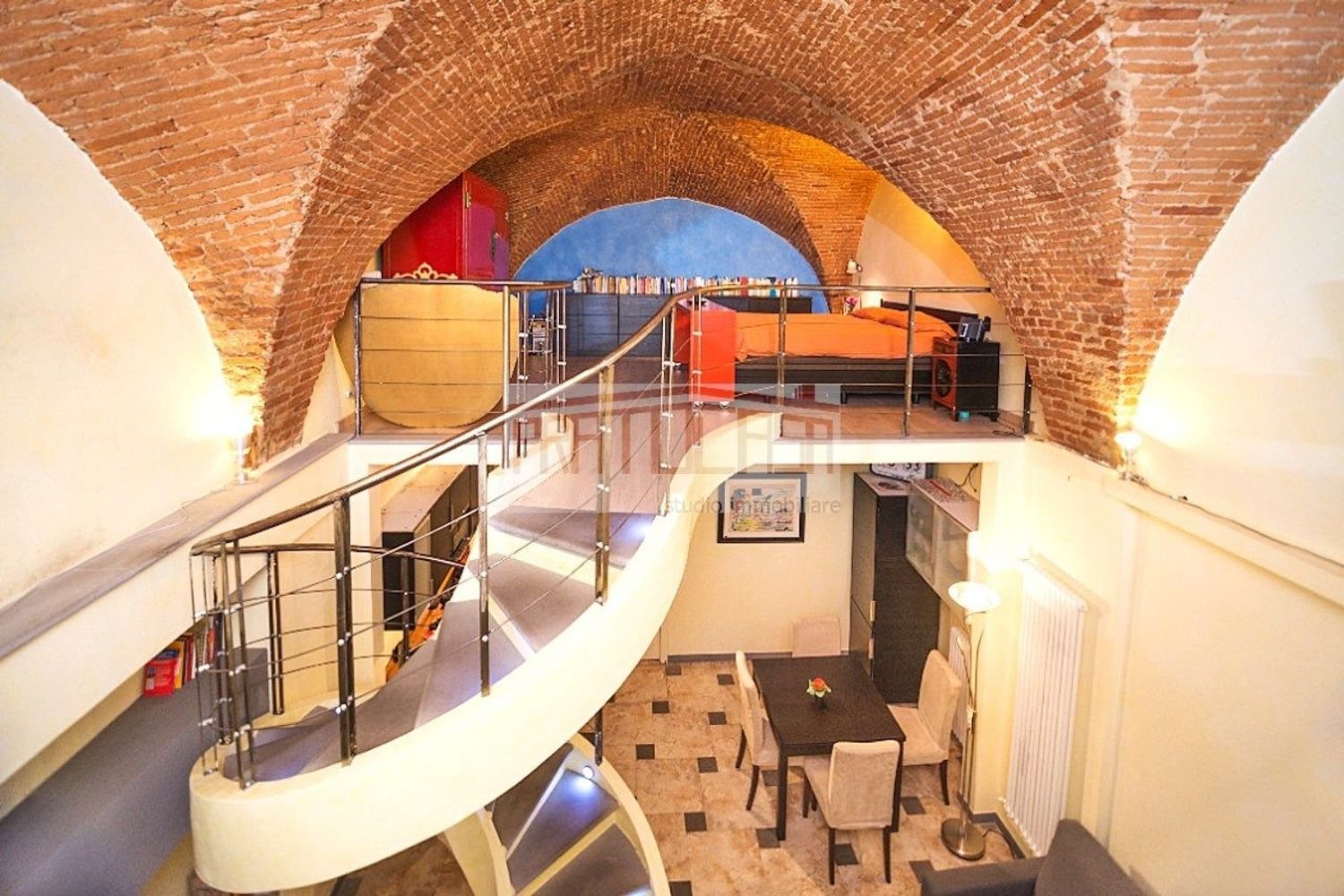 2 bedrooms Apartment in Prato, Italy No. 352053