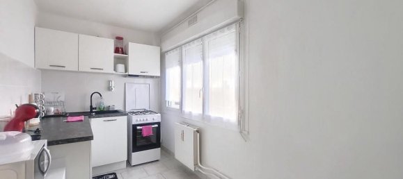 2 chambres Appartement à Troyes, France No. 233285 3