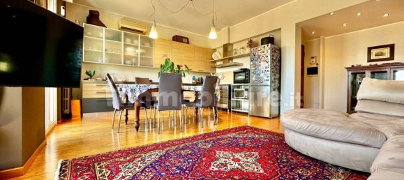 3 غرف نوم شقة في Magenta, Italy رقم 317157 2