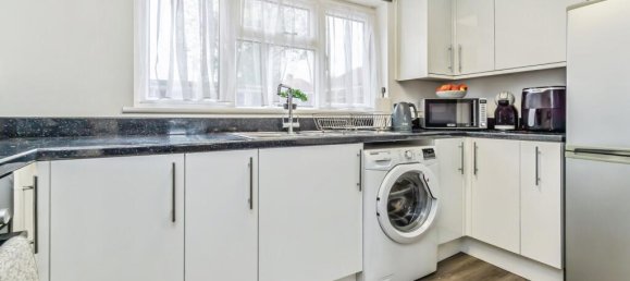 1 bedroom Maisonette in Croydon, United Kingdom No. 8130 2