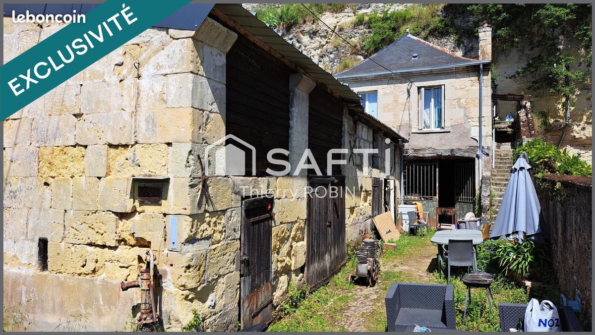 2 bedrooms House in Cinq-Mars-la-Pile, France No. 65477