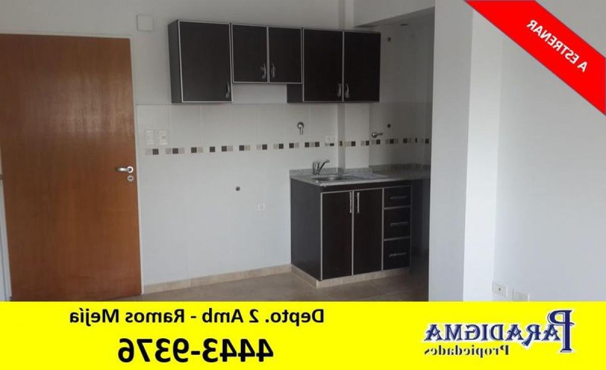 Studio in Bermudez, Argentina, Nr. 2390