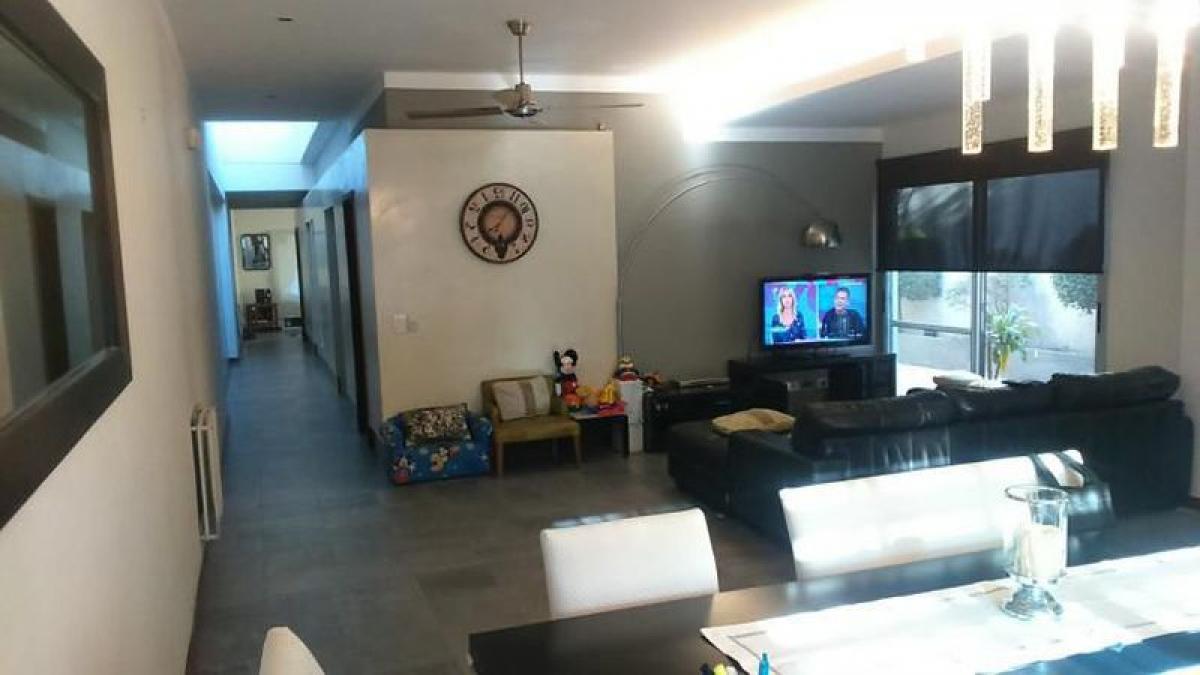 3 bedrooms House in Buenos Aires, Argentina No. 86823