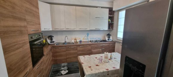 4 rooms Apartment in Carrara, Italy No. 31103 19