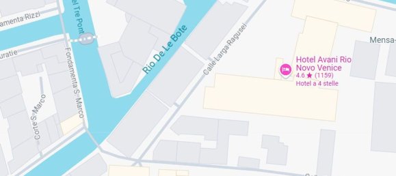 3 rooms Apartment in Venice, Italy No. 15468 5