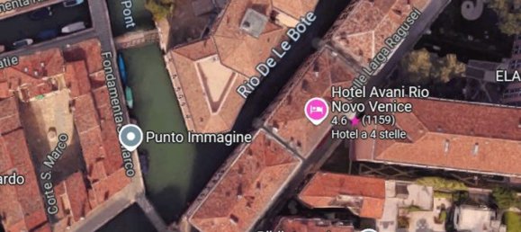 3 rooms Apartment in Venice, Italy No. 15468 3