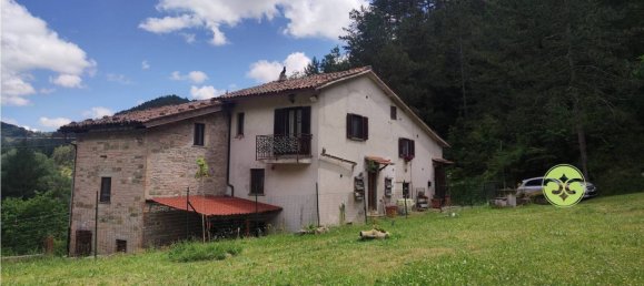 Casa de 4 dormitorios en Gubbio, Italy No. 66646 2