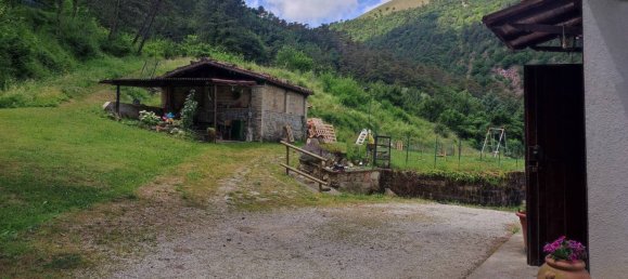 Casa de 4 dormitorios en Gubbio, Italy No. 66646 8