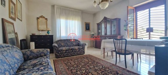 5 rooms Villa in Trani, Italy No. 261248 5