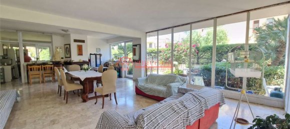 5 rooms Villa in Trani, Italy No. 261248 2