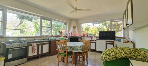 5 rooms Villa in Trani, Italy No. 261248 3