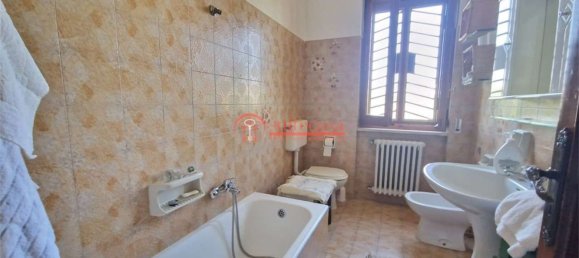 5 rooms Villa in Trani, Italy No. 261248 11