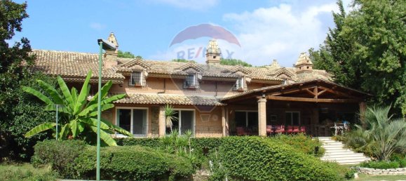 Вилла с 11 спальнями в Рим, Италия № 210441 3