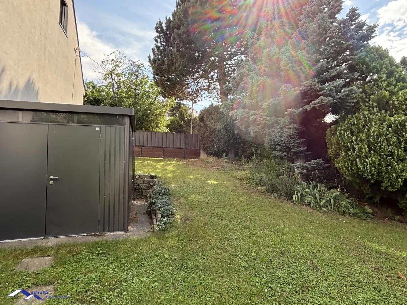 609m² Land in Favoriten, Austria No. 92551