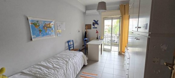 Квартира с 3 комнатами в Ачи Кастелло, Италия № 33775 8