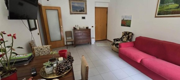 Квартира с 3 комнатами в Ачи Кастелло, Италия № 33775 3