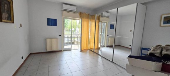 Квартира с 3 комнатами в Ачи Кастелло, Италия № 33775 13