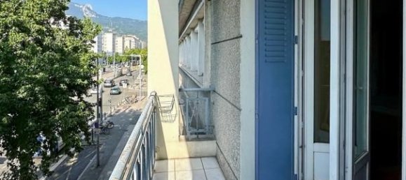 4 chambres Appartement à Grenoble, France No. 245736 4