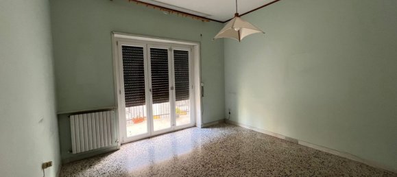 5 rooms Apartment in Cosenza, Italy No. 187124 20