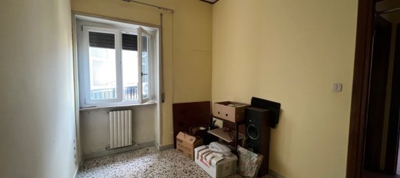 5 rooms Apartment in Cosenza, Italy No. 187124 17