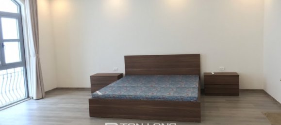 5 bedrooms Villa in Long Bien, Vietnam No. 833 13