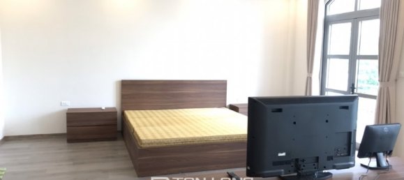 5 bedrooms Villa in Long Bien, Vietnam No. 833 15