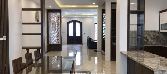5 bedrooms Villa in Long Bien, Vietnam No. 833 9