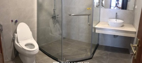 5 bedrooms Villa in Long Bien, Vietnam No. 833 14