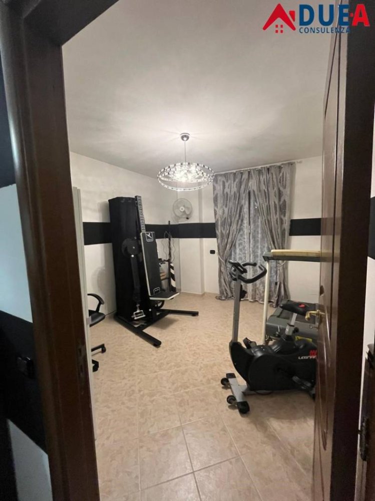 3 Schlafzimmer Wohnung in Orta di Atella, Italy, Nr. 318938