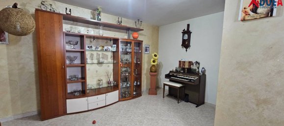 3 Schlafzimmer Wohnung in Orta di Atella, Italy, Nr. 318938 11