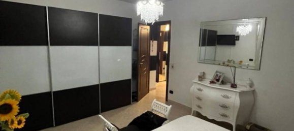3 Schlafzimmer Wohnung in Orta di Atella, Italy, Nr. 318938 3
