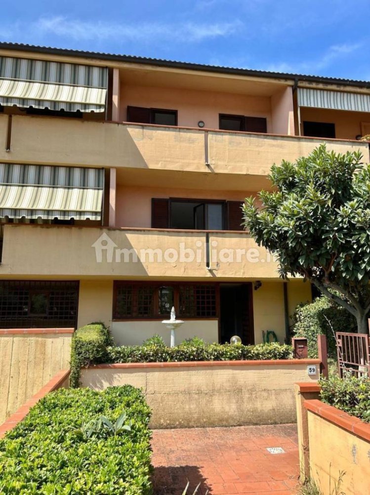 Villa de 3 dormitorios en Grosseto, Italy No. 335381