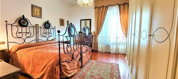 6-Zimmer Doppelhaus in Pozzuoli, Italy, Nr. 34139 20