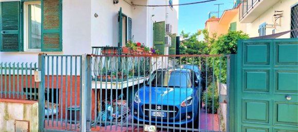 6-Zimmer Doppelhaus in Pozzuoli, Italy, Nr. 34139 6