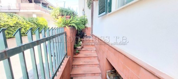 6-Zimmer Doppelhaus in Pozzuoli, Italy, Nr. 34139 11