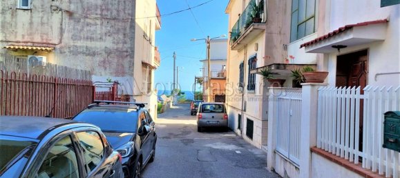 6-Zimmer Doppelhaus in Pozzuoli, Italy, Nr. 34139 10