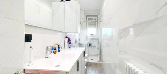 2 rooms Apartment in Rome, Italy No. 199917 8