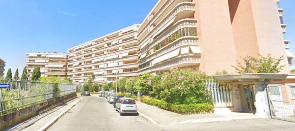 2 rooms Apartment in Rome, Italy No. 199917 2