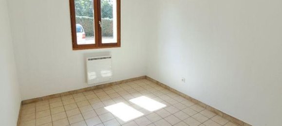 3 bedrooms House in Montfort-le-Gesnois, France No. 340666 7