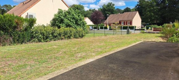 3 bedrooms House in Montfort-le-Gesnois, France No. 340666 3