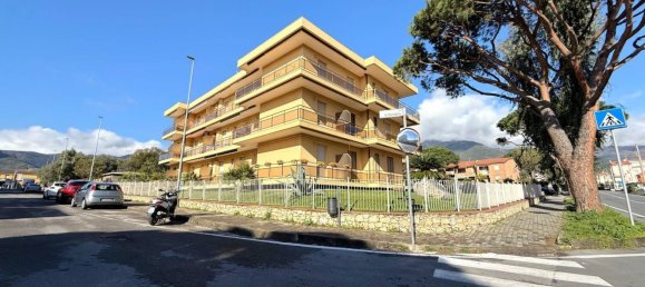 2 rooms Apartment in Loano, Italy No. 189172 20