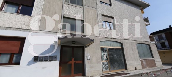 25m² Garage in Busto Arsizio, Italy No. 8279 6