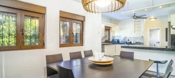 4 bedrooms Villa in Marbella, Spain No. 182187 6