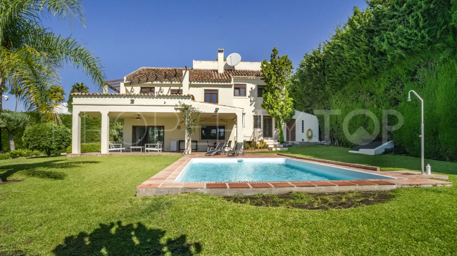 4 bedrooms Villa in Marbella, Spain No. 182187