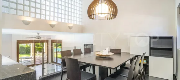 4 bedrooms Villa in Marbella, Spain No. 182187 7